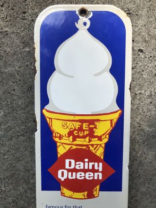 OLD HEAVY PORCELAIN DAIRY QUEEN SIGN DOOR PUSH PLATE ICE CREAM CONE MADE IN USA 6