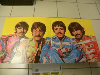 the Beatles Sgt.  Peppers lonely Hearts Club Band LP Near with Poster 3