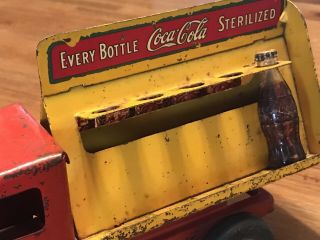 1930 ' s Pressed Steel Metalcraft Coca - Cola Truck With 6 Bottles 5