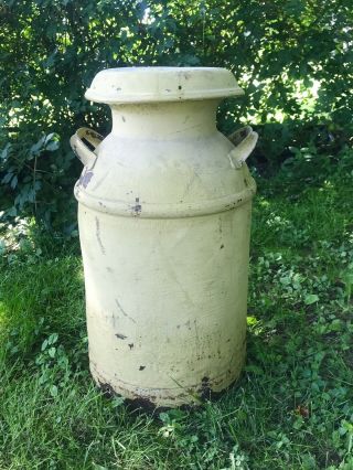 Sheffield Farms York Vintage 10 Gallon Steel Milk Can With Lid Light Yellow