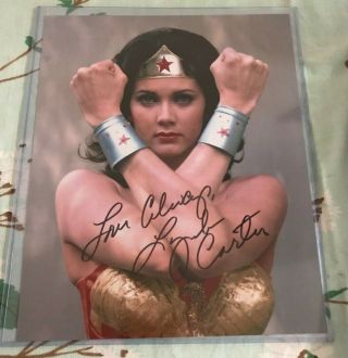 Wonder Woman 8x10 - Signed By Lynda Carter