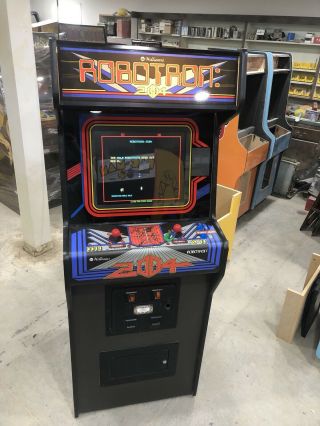 Completely Restored Robotron 2084 Arcade Machine, 5