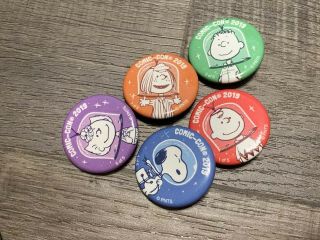 Sdcc 2019 Comic Con Charlie Brown Peanuts Exclusive Pins Complete Set Of 5