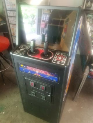 Battle Zone mini cabaret Arcade Will ship 4