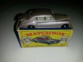Matchbox Lesney No.  44 Rolls Royce Phantom V Issued (1964) Mint/boxed