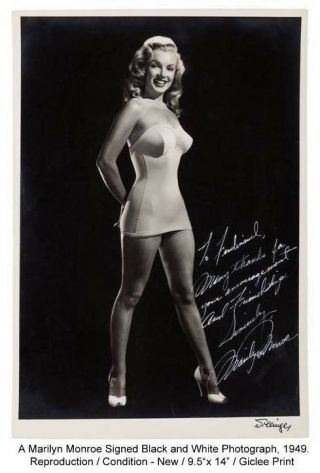 1949 Marilyn Monroe Signed Black And White Photograph By Laszlo Willinger