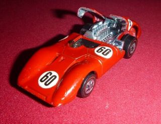 Vintage 1969 Hot Wheels Red - Line Red Ferrari 312P with Metal Badge 4