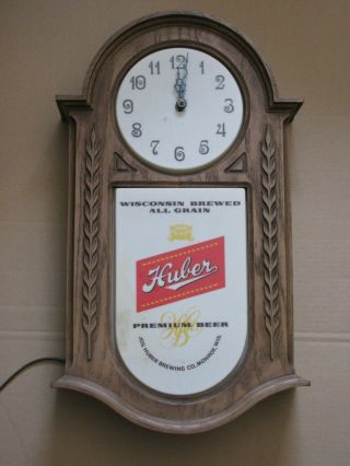Vintage Lighted Beer Sign Clock Huber Brewing Co Monroe Wisconsin Brewed Wi Wi