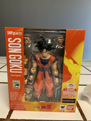 Sdcc 2015 Sh Figuarts Goku Figure