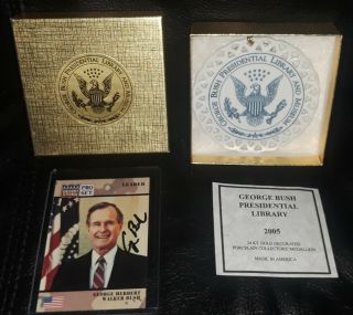 PRESIDENT George Bush IN - PERSON AUTOGRAPH,  Presidential Library 2005 Medallion 3