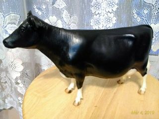 Breyer 382: 1996 Black Holstein Cow,  Matte Black And White Pinto,  No Horns