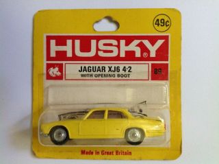 (1 Of 3) Yellow Husky Jaguar Xj6 Series I W/ Opening Boot Mibp (corgi Juniors)