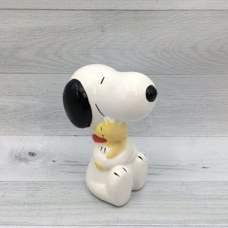 Vintage 1972 Peanuts Snoopy Holding Woodstock Ceramic Figurine 3.  75 "