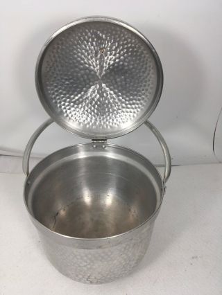 Vintage Nasco ALUMINUM ICE BUCKET Made in Italy Hammered Attached Lid 50s Retro 3