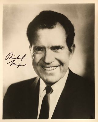 Richard Nixon Authentic Hand Signed Vintage 8x10 Photo President Republican
