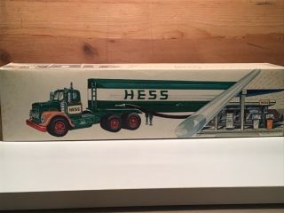 Vintage1968 Hess Tanker Marks Toy All Toy And Box.