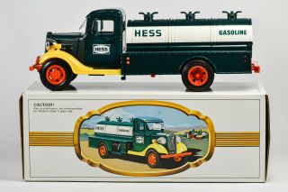 1982 FIRST HESS TRUCK Toy Gas Tanker 2