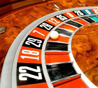 (2) 5/8 " Inch Roulette Balls Pills For Roulette Wheel Casino Style