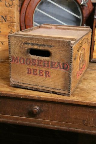 Vintage Moosehead Beer Bottle Canadian Lager Wooden Crate Dovetailed Brewery Box 4