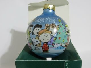 Snoopy Peanuts Charlie Brown Hallmark Christmas Vintage Glass Ball Ornament 1989