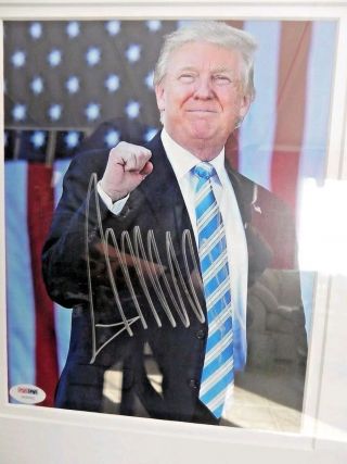 President Donald Trump Signed 8x10 Photo PSA (sticker only) Awesome Pic Framed 2