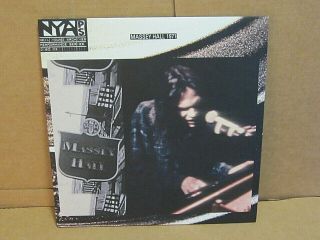 2 Lp Neil Young " Live At Massey Hall 1971 "