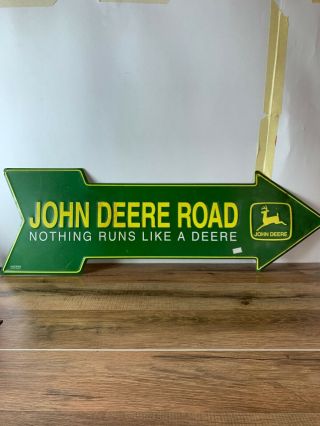 John Deere Licensed Product Metal Arrow Sign Nothing Runs Like A Deer