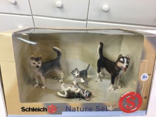 Schleich Husky Family Collectible 2007 Female/puppies/male Inbox Figurines