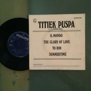 Titiek Puspa - rare Indonesia garage psch pop 7 