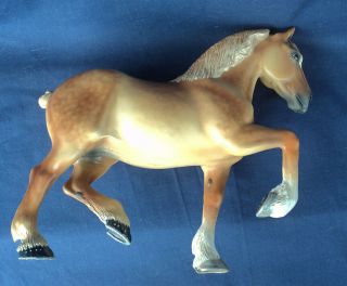 Artist ' s resin horse C.  Marie by Chris Nandell 2