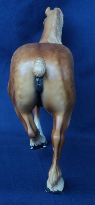 Artist ' s resin horse C.  Marie by Chris Nandell 4