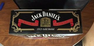 JACK DANIELS 1913 GOLD MEDAL SERIES GIFT SET WITH 4 GLASSES 1.  75 LITER 2