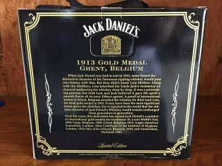 JACK DANIELS 1913 GOLD MEDAL SERIES GIFT SET WITH 4 GLASSES 1.  75 LITER 3