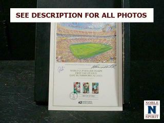 Noblespirit {3970}soccer Pro Pele Autograph On First Day Issue Card