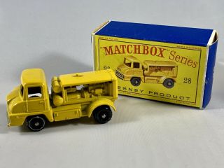 Matchbox Lesney 28 Compressor Lorry With Box