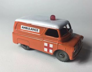 Phantom Matchbox Lesney 25 Custom Bedford Ambulance. 2
