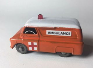 Phantom Matchbox Lesney 25 Custom Bedford Ambulance. 4