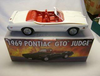 White 1969 Pontiac GTO Judge Convertible Decanter 102 of 250 made - - 2
