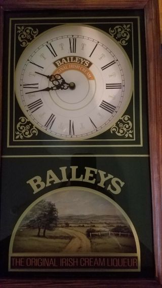 Vintage Battery Operated Baileys Irish Cream Wall Bar Clock 2