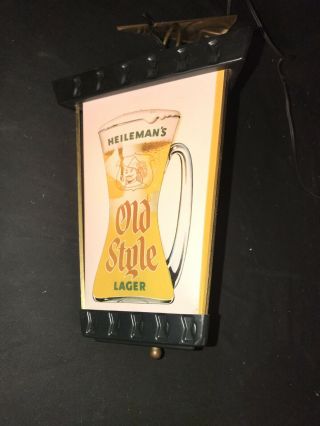 Vintage Heileman’s Old Style Lager Lighted Sign Hanging Bar Light Lamp