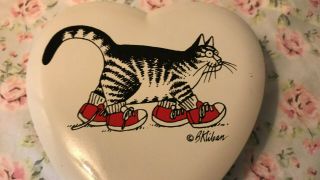 Vtg B.  Kliban Cat Red TENNIS SHOES HEART SHAPE TRINKET BOX PLASTIC A, 2