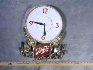 Schlitz Beer Lighted Wall Clock Sign Bar Advertising Vintage