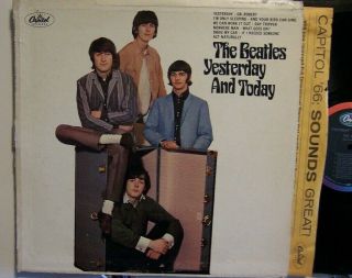 The Beatles - Yesterday And Today - 1966 Mono Lp Record On Capitol