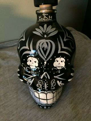 Kah Brand Sugar Skull Day Of The Dead Black White Tequila Empty Botlle 750 Ml