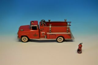 Vintage 1960 ' s Tonka Pressed Steel Firetruck w/ Hydrant Fire Truck Engine FD5 5
