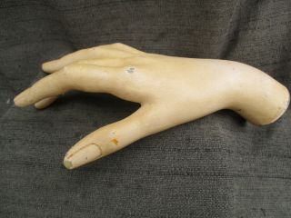 VINTAGE 1960s - 1970s WOMAN FEMALE LADY ' S RIGHT MANNEQUIN HAND ONLY LIFE SIZE 2