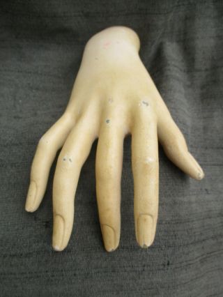 VINTAGE 1960s - 1970s WOMAN FEMALE LADY ' S RIGHT MANNEQUIN HAND ONLY LIFE SIZE 3