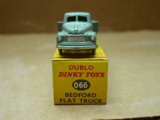 VINTAGE 60 ' S DINKY TOY DUBLO 066 BEDFORD FLATBED TRUCK NEAR 2