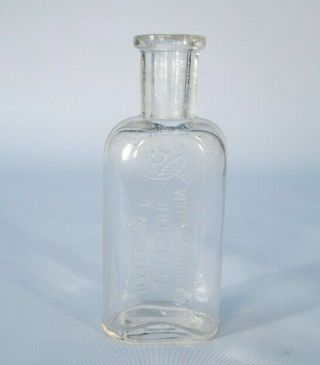 MAUCH CHUNK PA SMITH DRUGGIST CARBON COUNTY W T & CO MEDICINE BOTTLE 3