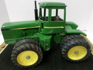 Ertl Toy John Deere Large Green Farm Tractor Dual Wheels Die Cast 1:16 Scale